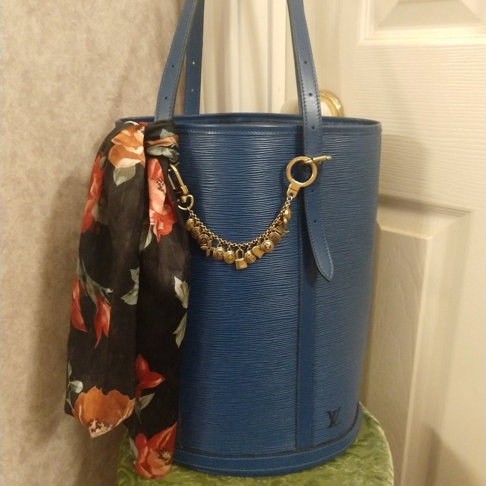 Louis Vuitton Special Order Bucket GM Epi
